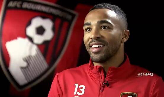  威尔逊单骑闯关伯恩茅斯前锋千里走单骑攻破曼城球门